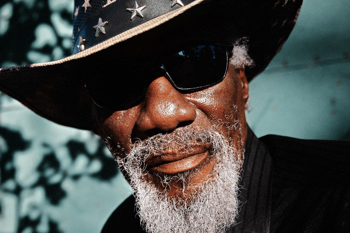 au loin moodlist #69 skriber robert finley